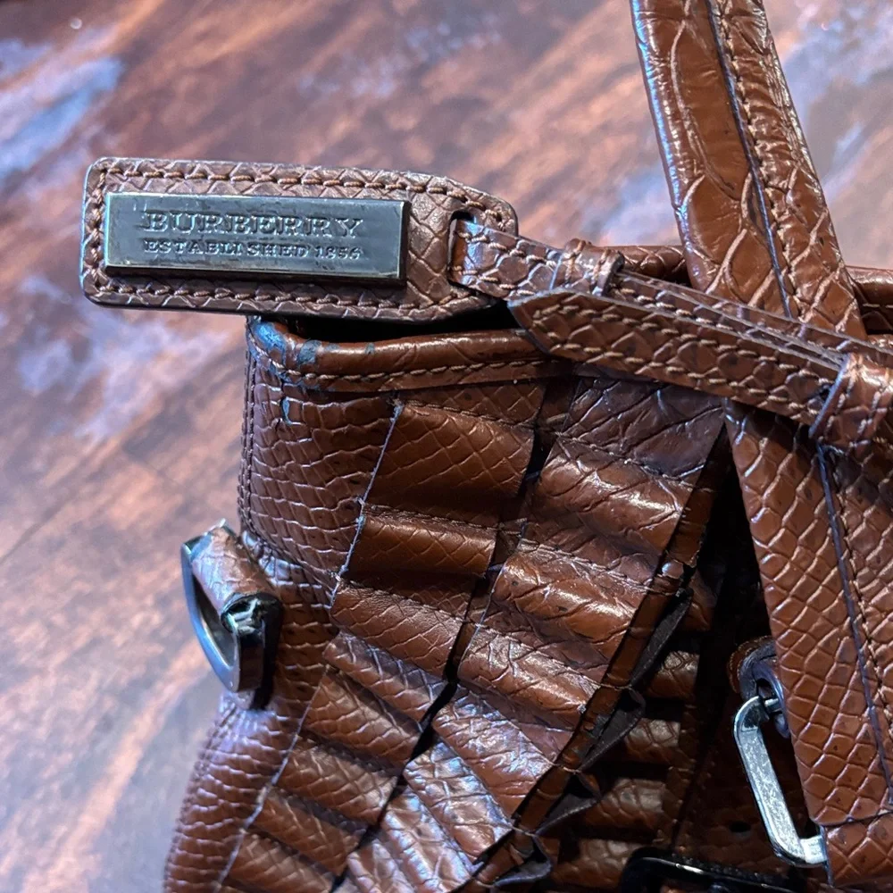 💕💕💕Host Pick 💕💕💕Burberry Brown Ruffled Leather Shoulder Bag - Picture 2 of 11